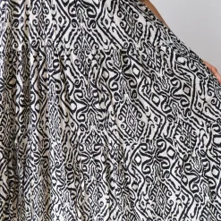 Cartlin Black And Beige Pattern