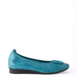 Ninaya Teal