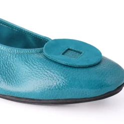 Ninaya Teal