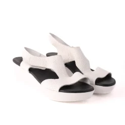Socqui White Print