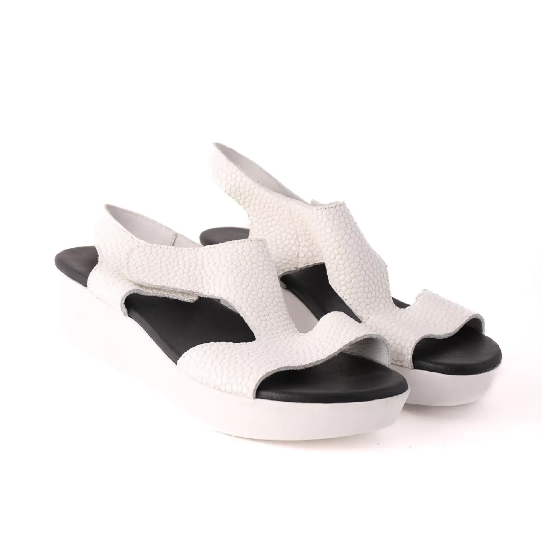 Socqui White Print